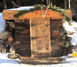 Solar Power for Living the Quiet Life in a Treehouse in Maine
